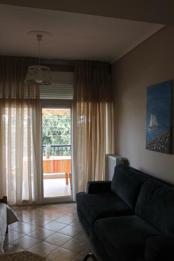 Souzana Rooms 1 尼亚普拉加 外观 照片